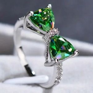 Cubic Zirconia, Emerald Green, Simulated Gemstone Silver plated Bow Ring, Sz 6